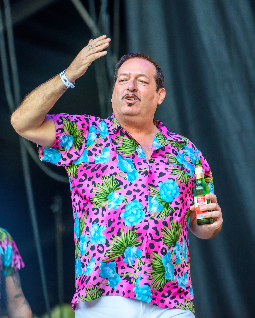 Punkrock zwischen Hawaii-Urlaub und Elvis Presley. – Me First And The Gimme Gimmes.