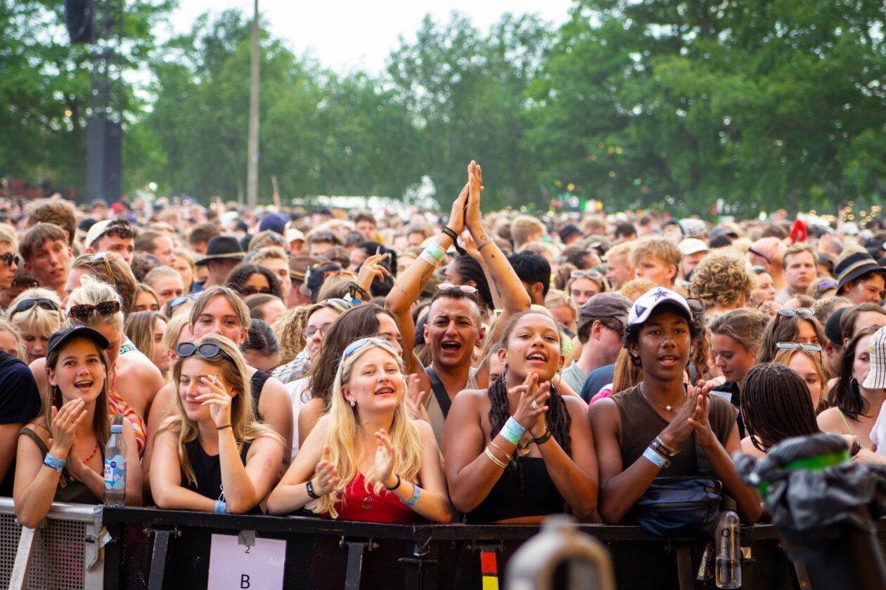Megan Thee Stallion als Co-Headliner beim 50. Roskilde Festival. – Die Roskilde-Crowd.