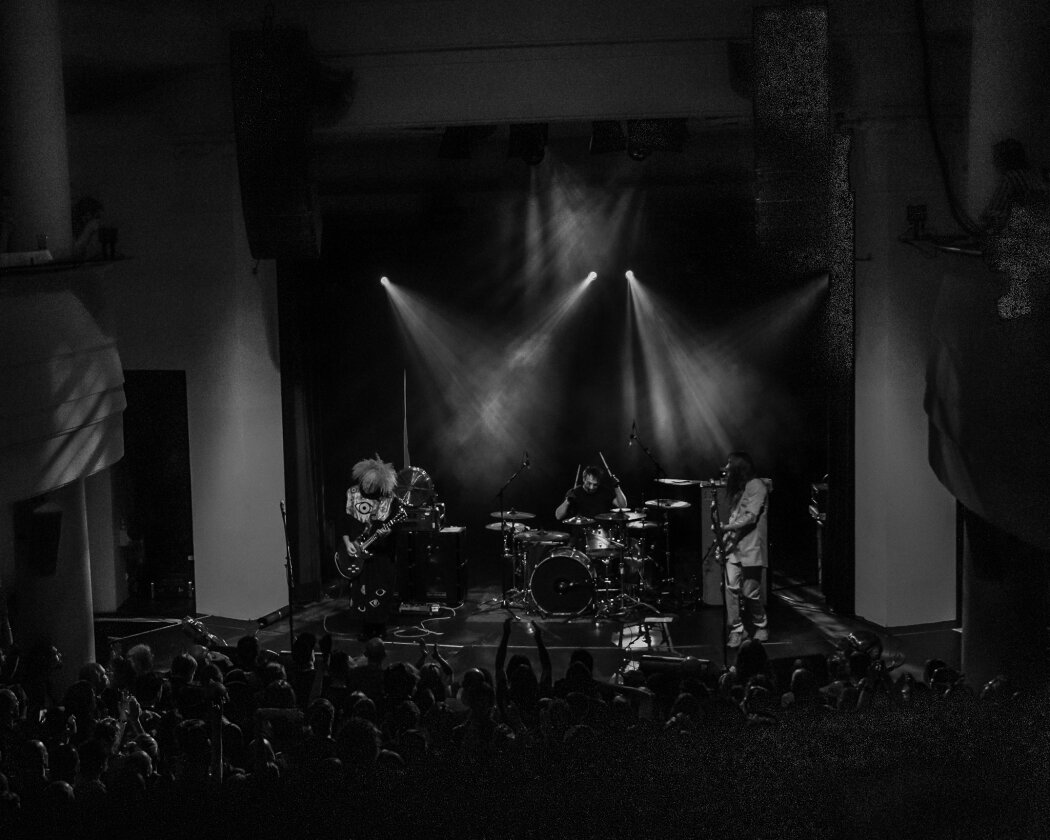 Mit dem aktuellen Album "Bad Moon Rising" on tour: 40 Jahre Melvins! – Melvins.