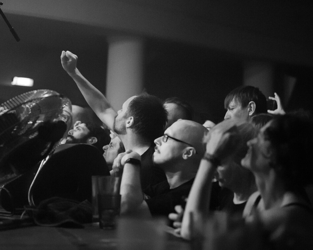 Mit dem aktuellen Album "Bad Moon Rising" on tour: 40 Jahre Melvins! – Fans.