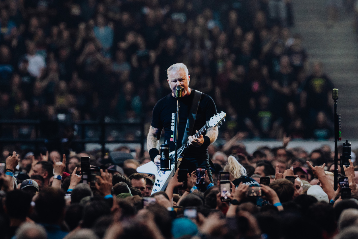 Metallica – James Hetfield.