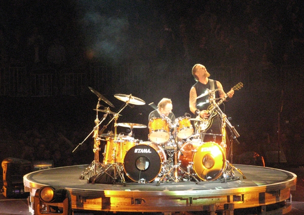 Metallica live beim Fan-Gig für "Death Magnetic" – 17.000 begeisterte Fans.