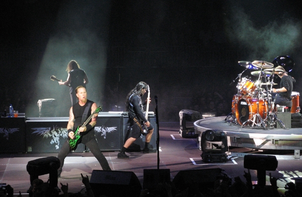 Metallica live beim Fan-Gig für "Death Magnetic" – 17.000 begeisterte Fans.