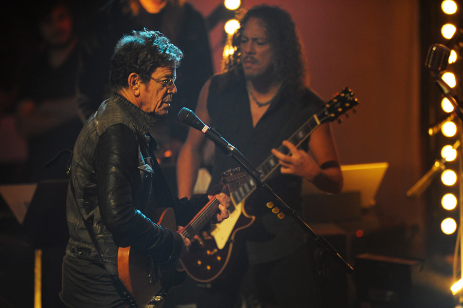Lou Reed, Metallica, 400 Fans und ein Fernsehstudio: Ein Abend voller Fragen. – Der Sound- und Lichtbrei, den die Combo im Studio verbreiteten, zeichnete zahlreiche...