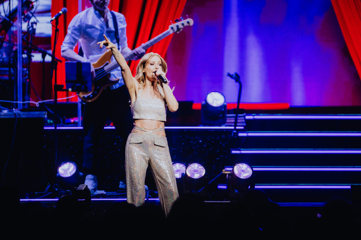 Das Ende einer Karriere: Der Schlagerstar beim letzten Konzert der „Zum letzten Mal – Die Abschiedstournee 2026“. – Michelle.