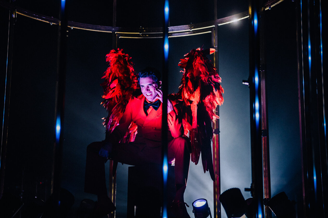Der Singer/Songwriter und Producer ist ein eher selten gesehener Gast in Deutschland. – Mika.