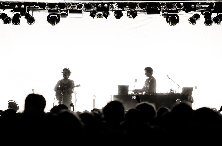 Milky Chance – Das Duo der Stunde: Kaum ein Konzert, bei dem die Location nicht aus allen Nähten platzt! – ... in der Hauptstadt.