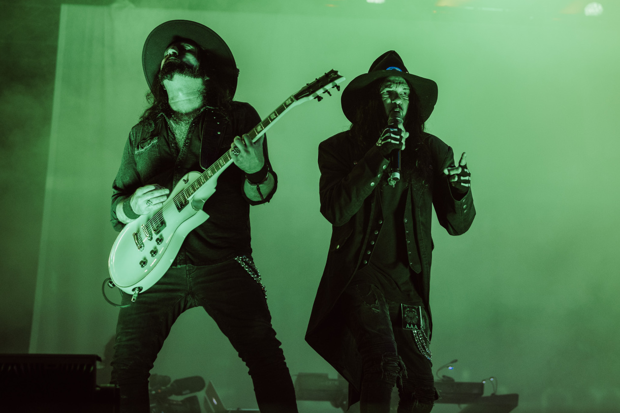 Al Jourgensen und Band rissen am Wacken-Donnerstag die Hütte ab. – Ministry.
