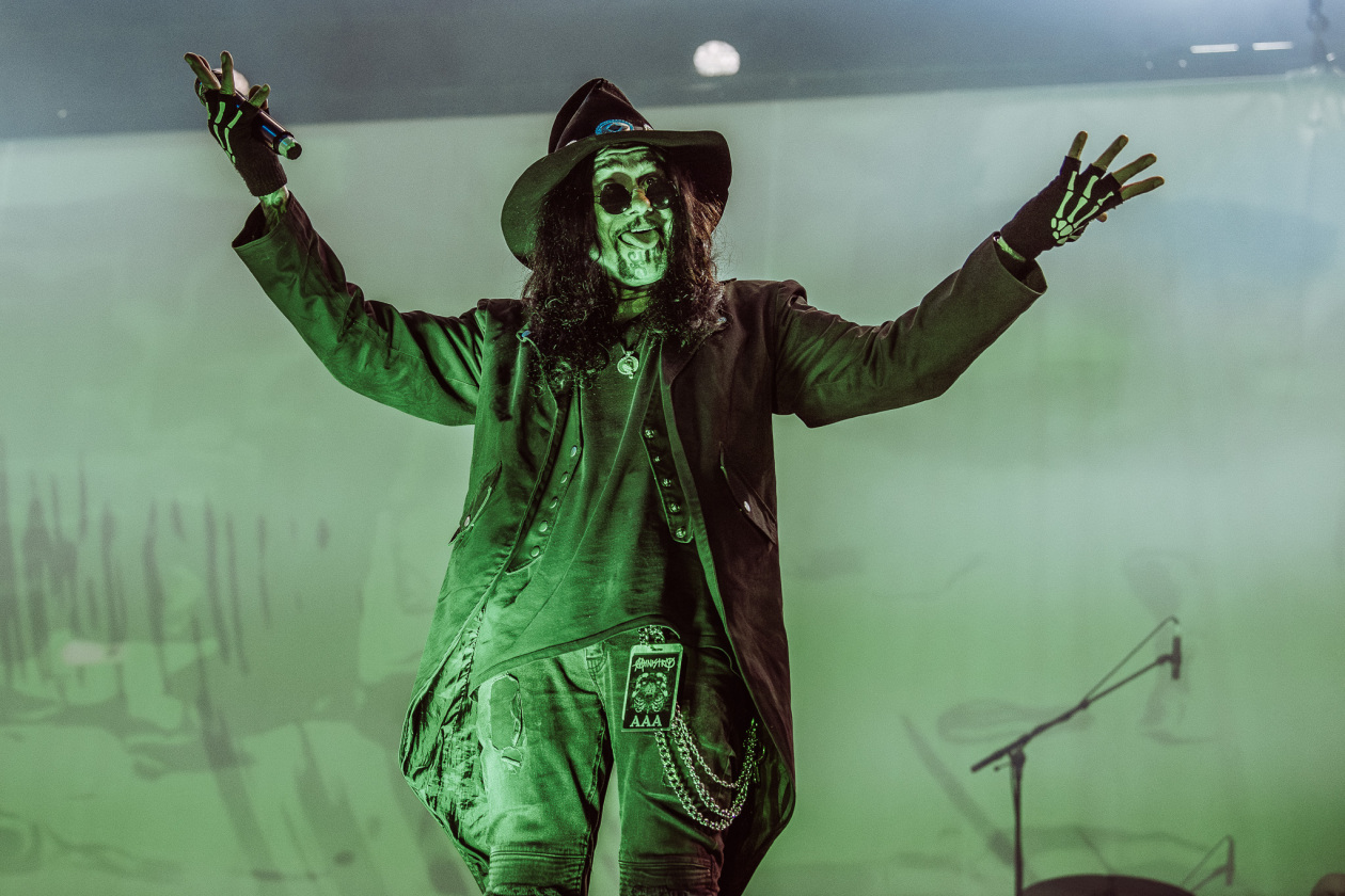 Al Jourgensen und Band rissen am Wacken-Donnerstag die Hütte ab. – Ministry.