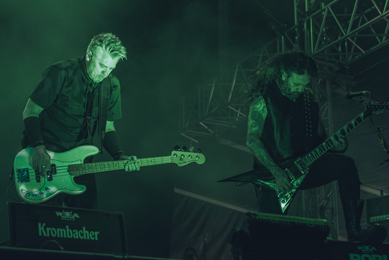 Al Jourgensen und Band rissen am Wacken-Donnerstag die Hütte ab. – Ministry.