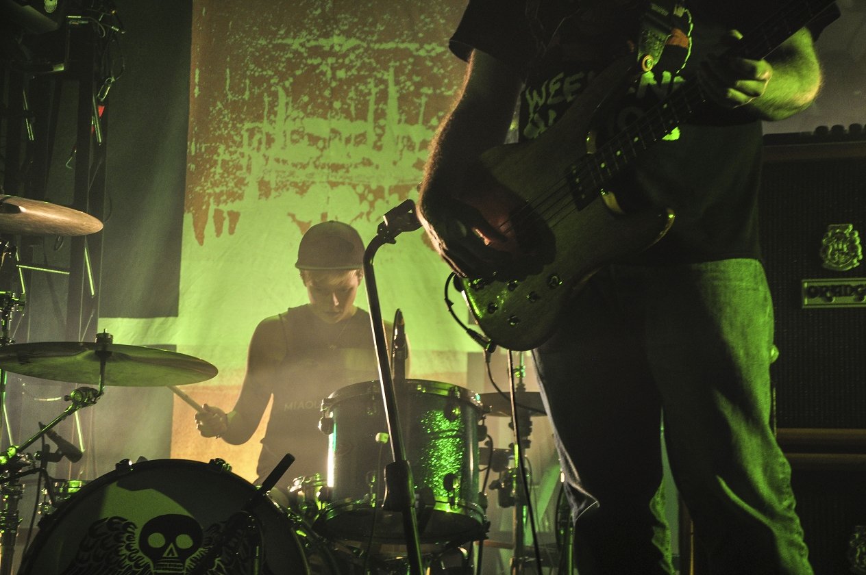 Every Country's Sun: Mogwai live – ohne Drummer Martin Bulloch, dafür mit zwei ebenbürtigen Gastmusikern. – Post-Rock.