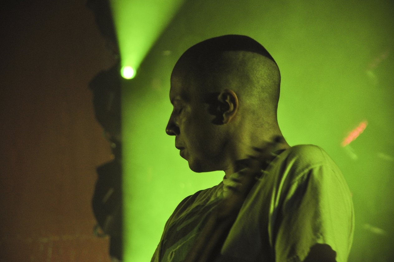 Every Country's Sun: Mogwai live – ohne Drummer Martin Bulloch, dafür mit zwei ebenbürtigen Gastmusikern. – Stuart Braithwaite.