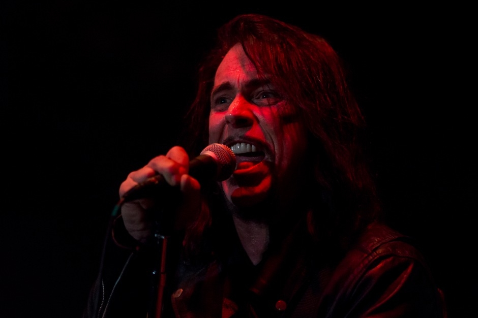 Monster Magnet – Dave Wyndorf und Crew starten ihre Deutschlandtour. – Dave am Mic.