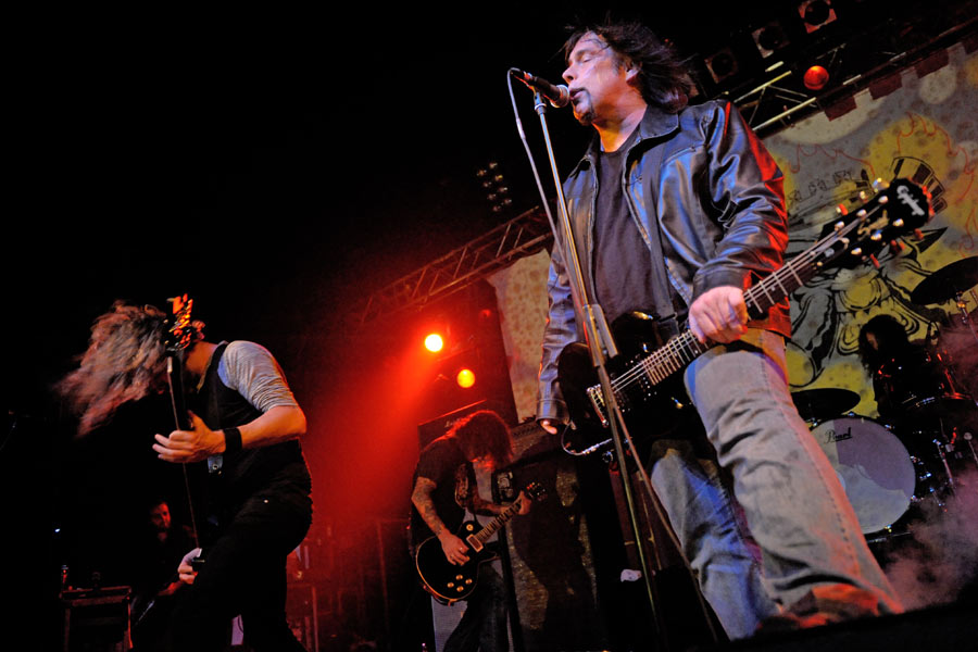 Dave Wyndorf und Band live in der Kölner Live Music Hall. – Monster Magnet.
