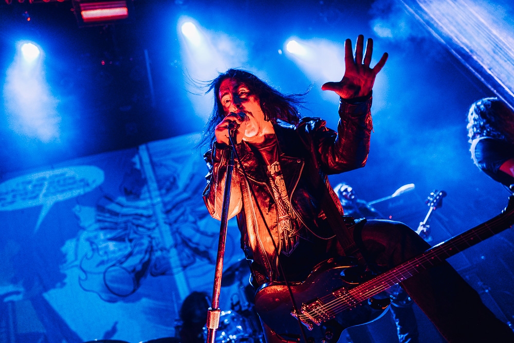 Monster Magnet – Dave Wyndorf und Co. zelebrieren ihre Klassiker. – ... "Dopes To Infinity" (1995) ...