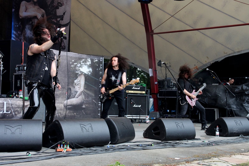Düstern bei Sonnenschein nur wenig. – Moonspell