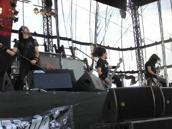 Moonspell – Wirken mit Kajal nicht unbedingt evil aber sind unterhaltsam. – 