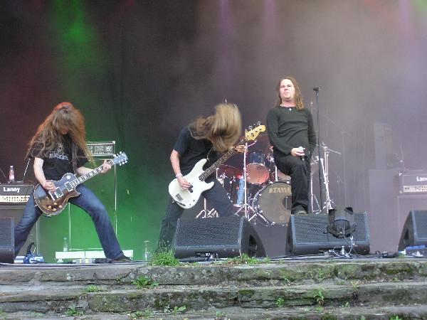 Mourning Caress – Mournig Caress konnten den Band-Wettbewerb zwar nicht gewinnen, gaben aber trotzdem alles. – 