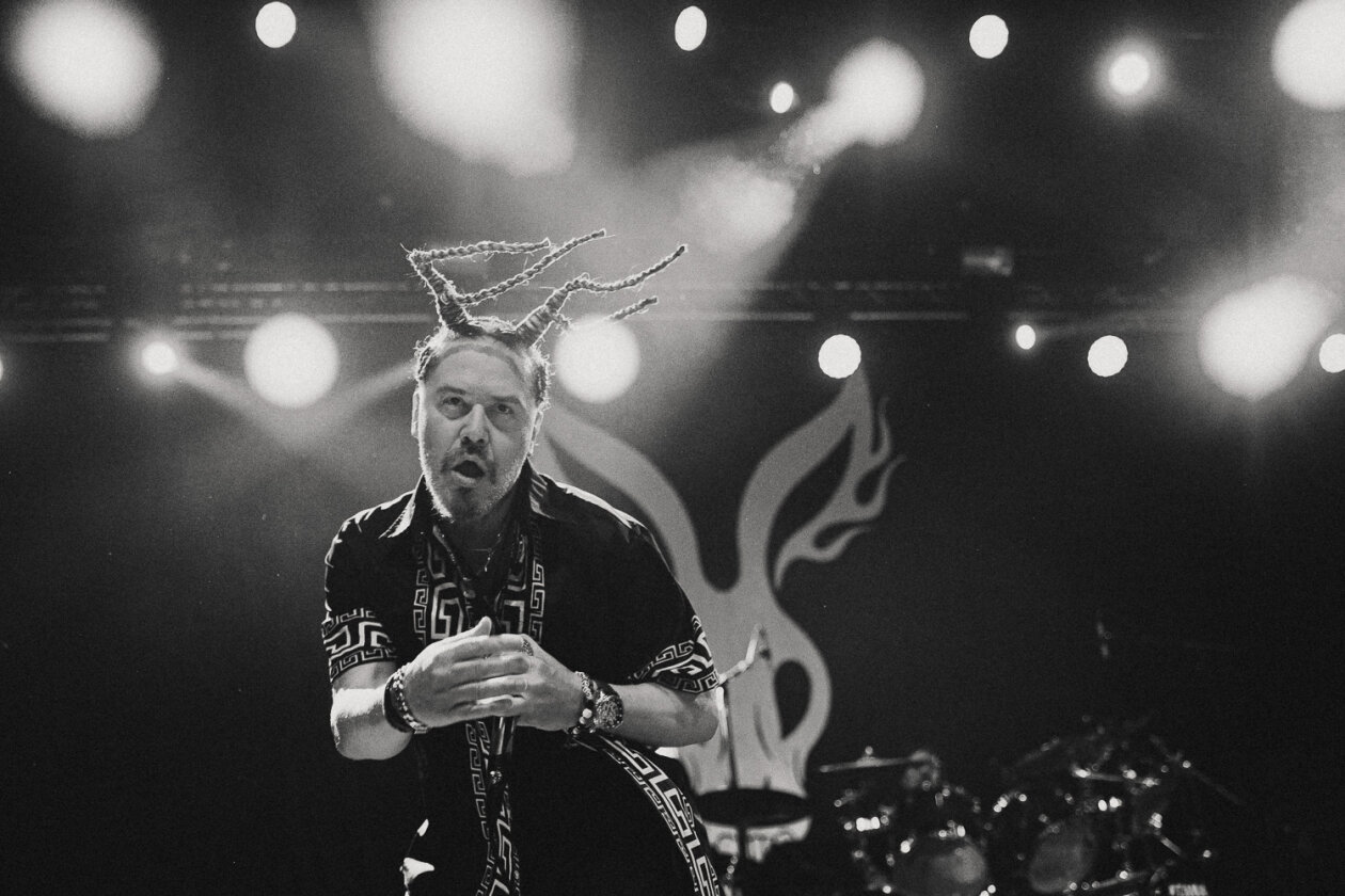Mr. Bungle – Was für ein Line-up: Mike Patton, Trevor Dunn und Trey Spruance -flankiert von Dave Lombardo und Scott Ian. – Mike.