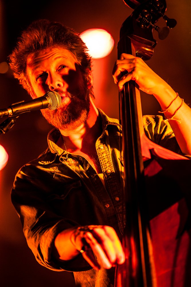 Die London-Boys in der Mitsubishi Electric Halle. – Mumford & Sons.
