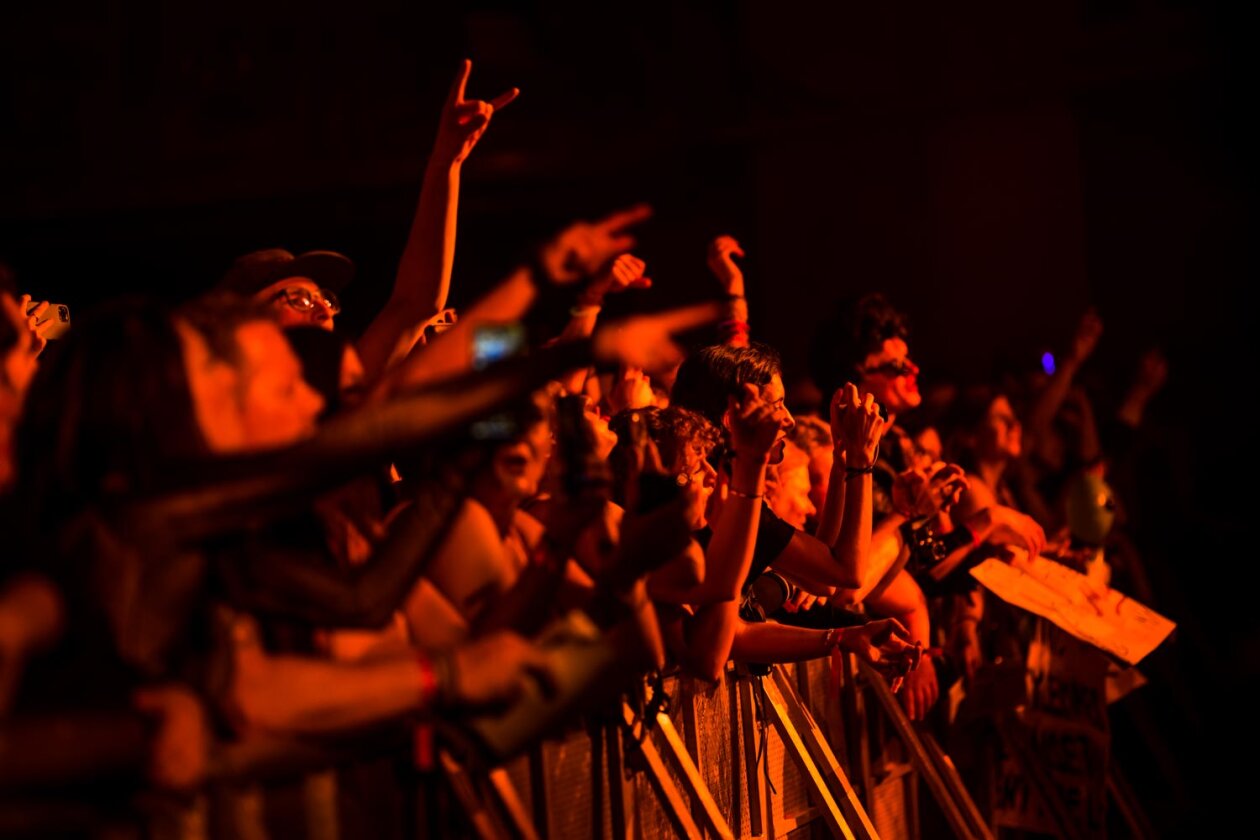 Mal im etwas kleineren Rahmen: Matthew Bellamy und Co. beim letzten Gig ihrer "October Theatre Tour" im Herbst in der Hauptstadt. – Muse-Fans.
