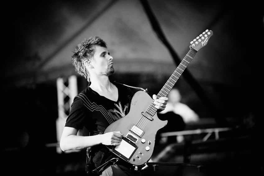Matthew Bellamy und Kollegen auf der Freilichtbühne. – Muse.
