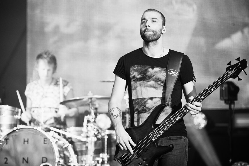 Matthew Bellamy und Kollegen auf der Freilichtbühne. – Muse.