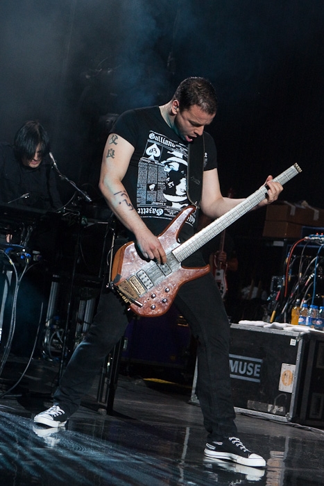Zur Vorstellung von "The Resistance" gaben Muse einen kleinen Gig im exklusiven Rahmen. – 