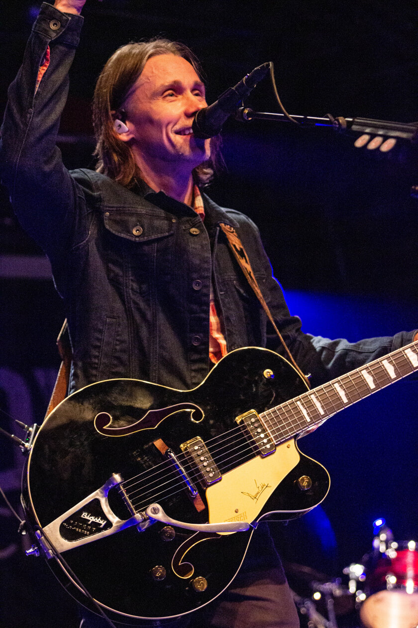 Myles Kennedy – Songs von Alter Bridge, Slash und The Mayfield Four sind auch mit dabei.