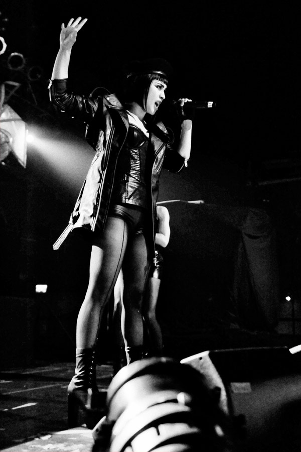 Natalia Kills startet als Support für Robyn in Köln – Natalia Kills