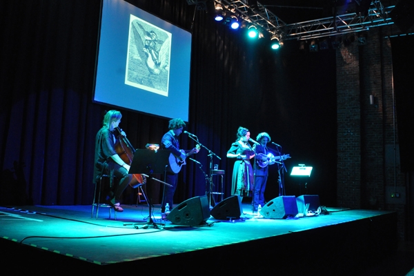 Natalie Merchant stellt in Zürich ihr neues Album vor. – 