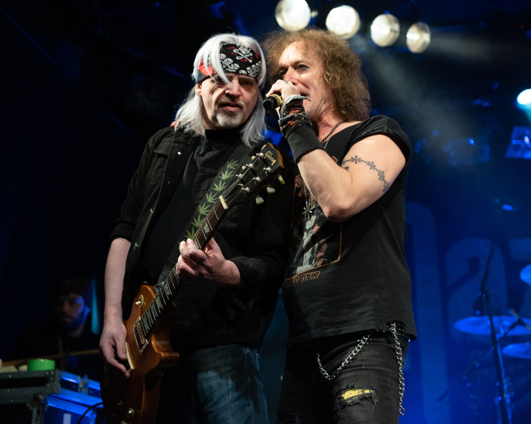 Die Classic-Rocker spielen ihre größten Hits wie "Dream On“ und "Love Hurts" vor begeistertem Publikum. – Nazareth.