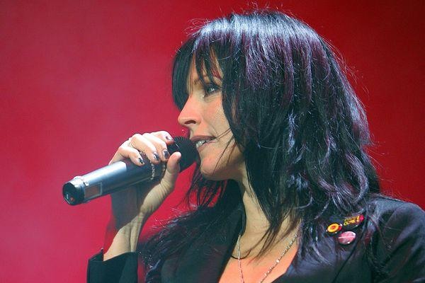 Nena – Liebe will nicht, Liebe kämpft nicht, Liebe ... nun ja. – 