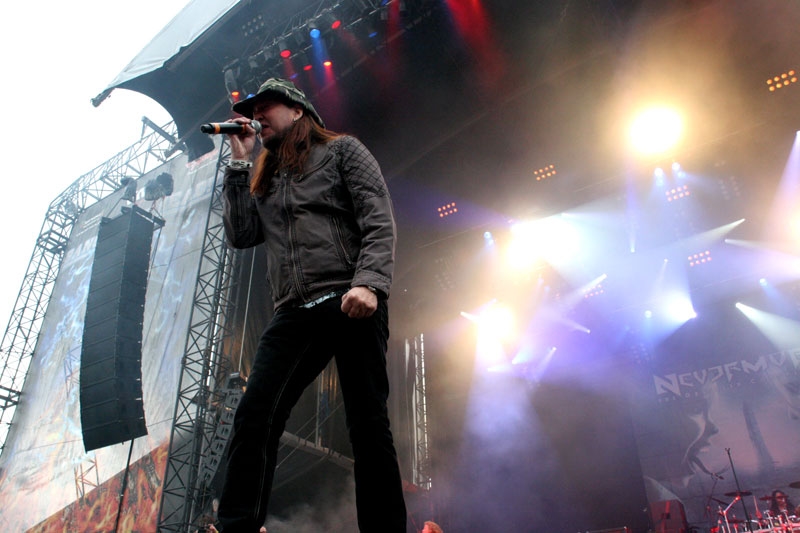 Nevermore – Waren mit kränkelndem Frontmann leider nicht so stark wie sonst. – Warrel Dane