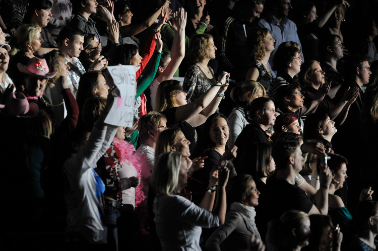 New Kids On The Block – Die New Kids sind zurück und die 4000 in der Philipshalle außer Rand und Band – ... Wahnsinn.