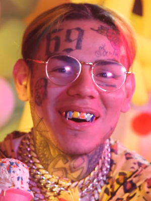 6ix9ine: Rapper droht lebenslange Haft