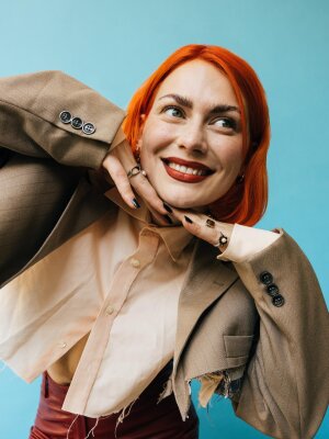 Alli Neumann: Das Video zu