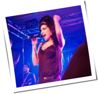 Amy Winehouse: Nach Kollaps ins Krankenhaus
