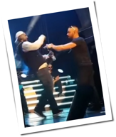 Auf der B&uuml;hne: Kollegah schl&auml;gt Fan