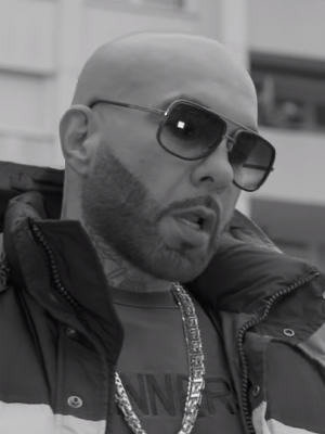 Azad: Neues Video zu