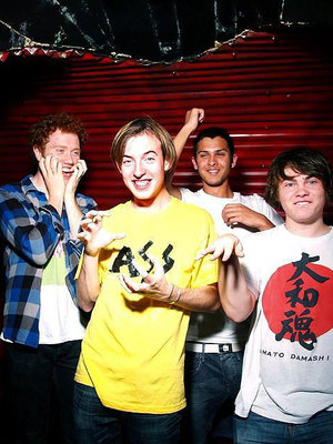 Bombay Bicycle Club: Bollywood-Video zu