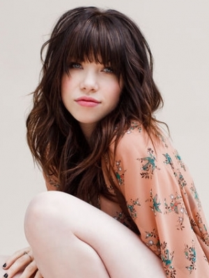 Carly Rae Jepsen: Neuer Clip mit Tom Hanks und Justin Bieber