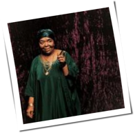 Ces&aacute;ria &Eacute;vora: Die 