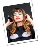 Chvrches: Lauren Mayberry covert 