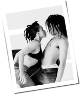 FKA Twigs: Striptease f&uuml;r Calvin Klein