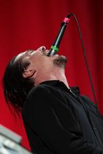 Faith No More: Mike Patton holt den Dödel raus