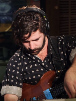 Foals: Mark Ronson-Cover