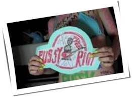 Free Pussy Riot&excl;: Berliner folgen Peaches' Aufruf