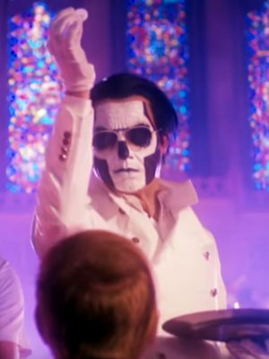 Ghost: Papa Emeritus outet sich im