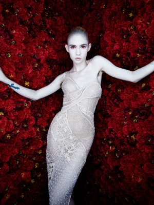 Grimes: Neuer Clip zu